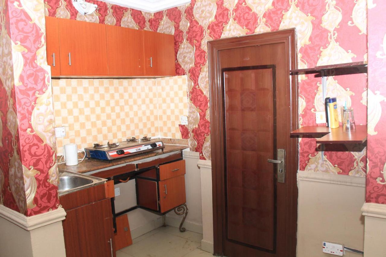 Aquatic Suites & Apartments Aliayabiagba Экстерьер фото